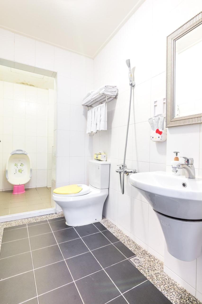 Haian Stay Riverside Bed And Breakfast 台南 エクステリア 写真